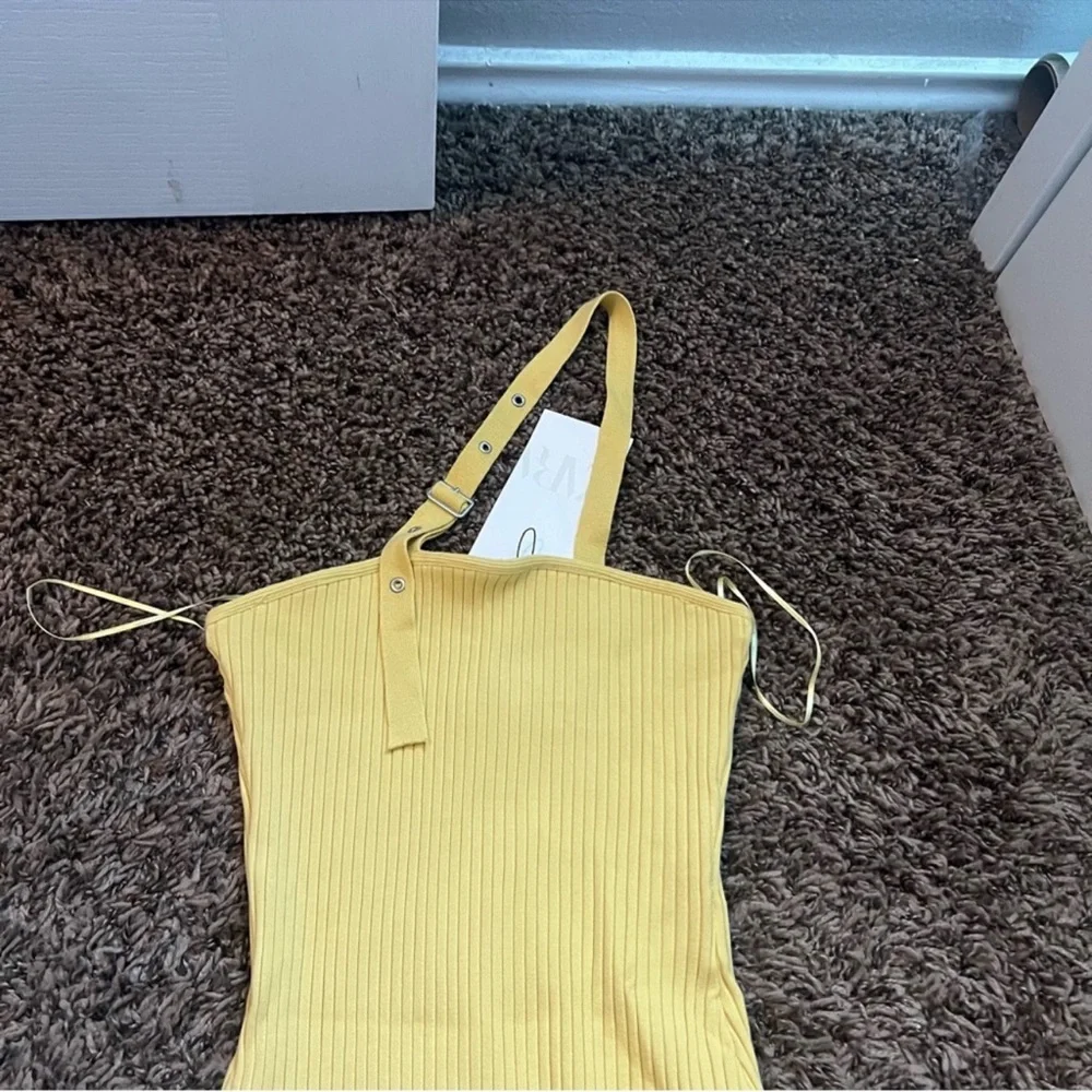 Zara Yellow Ribbed Bodysuit - Picture 2 of 4